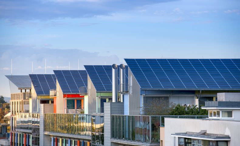 Residential solar company provides boost to market.