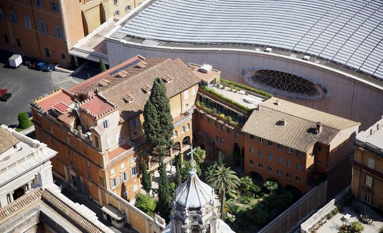 Paul VI audience hall with solar panels on top, Vatican City